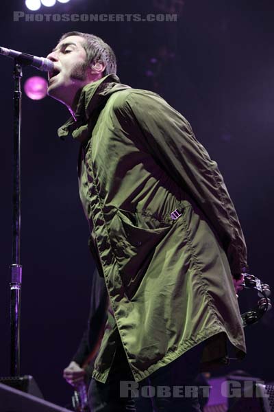 OASIS - 2009-03-03 - PARIS - Bercy - Liam Gallagher - Noel Gallagher - 